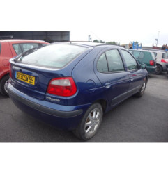 Porte avant droit RENAULT MEGANE 1