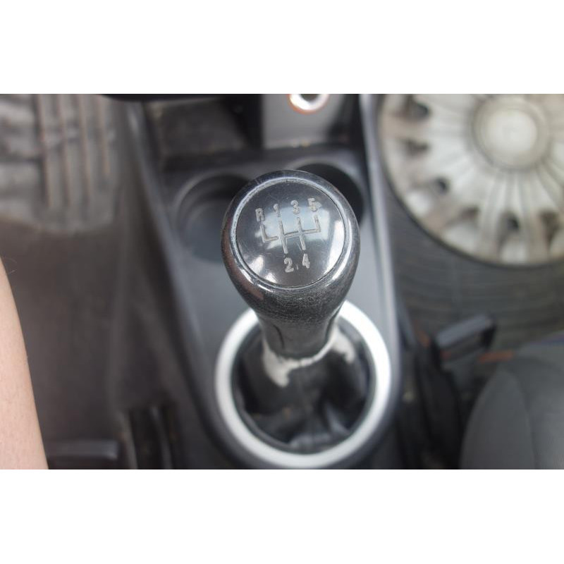 Serrure avant droit VOLKSWAGEN FOX Photo n°4