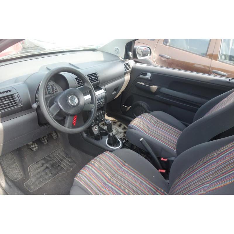 Serrure avant droit VOLKSWAGEN FOX Photo n°5