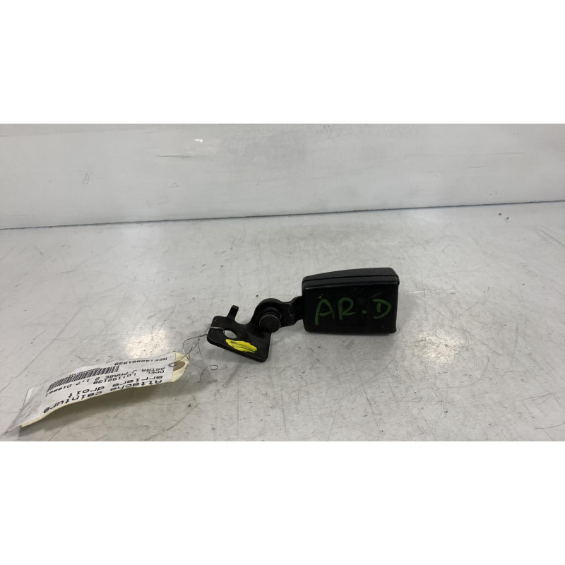 Attache ceinture arriere droit OPEL ASTRA J Photo n°2