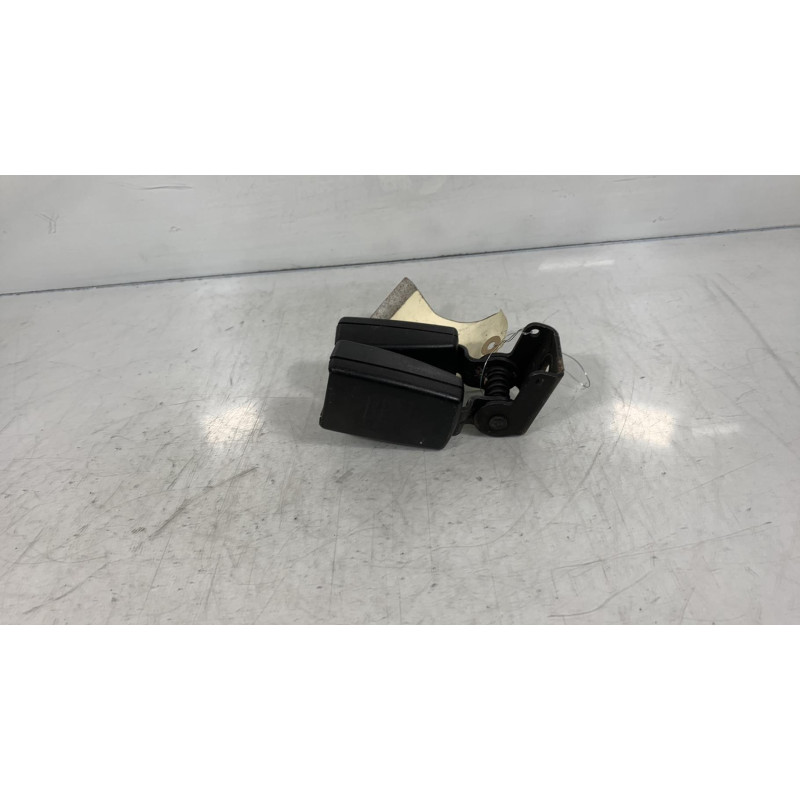 Attache ceinture arriere gauche OPEL ASTRA J Photo n°3