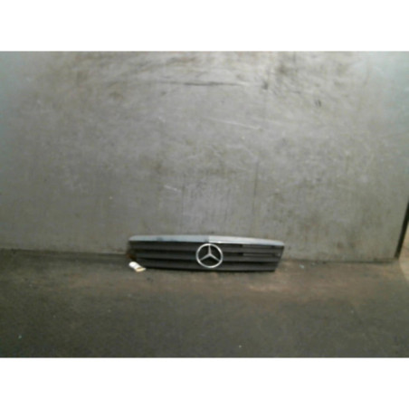 Calandre MERCEDES CLASSE A 168 Photo n°1