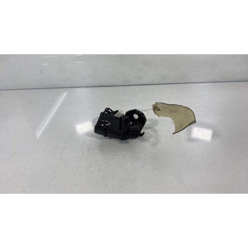 Attache ceinture arriere droit ALFA ROMEO MITO Photo n°1