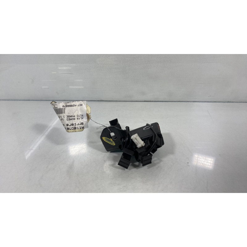 Attache ceinture arriere droit ALFA ROMEO MITO Photo n°2