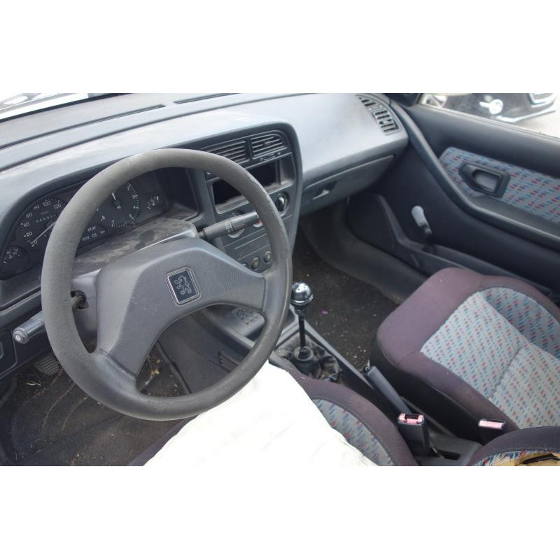 Ceinture arriere droit PEUGEOT 306 Photo n°4