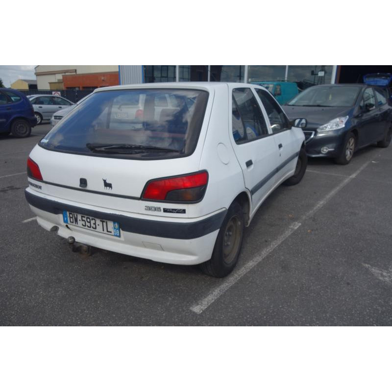 Ceinture arriere droit PEUGEOT 306 Photo n°5