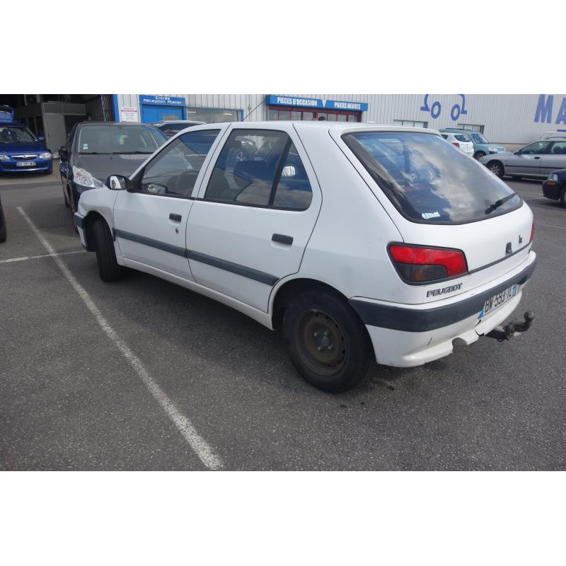 Ceinture arriere droit PEUGEOT 306 Photo n°7