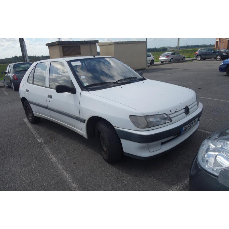Ceinture arriere droit PEUGEOT 306 Photo n°9
