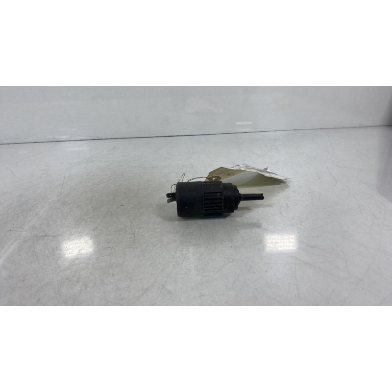Pompe lave glace avant MERCEDES VITO 638 Photo n°1