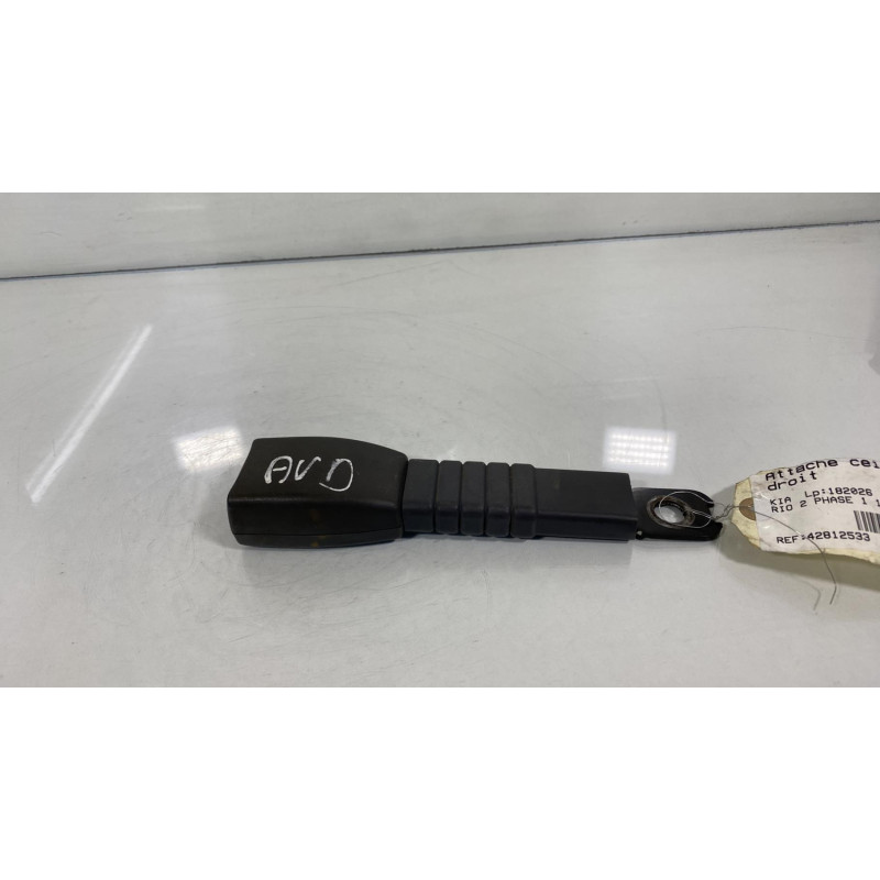 Attache ceinture avant droit KIA RIO 2 Photo n°2