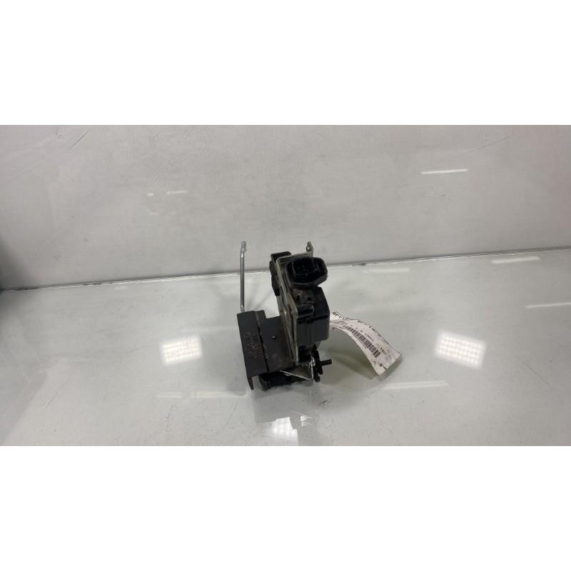 Serrure arriere droit KIA RIO 2 Photo n°1