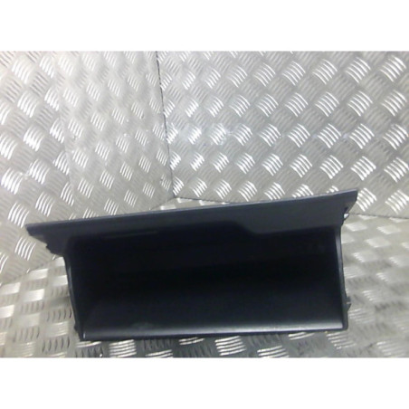 Boite a gants TOYOTA YARIS 2 Photo n°1