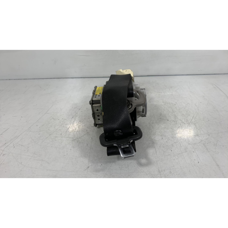 Pretensionneur de ceinture avant droit TOYOTA YARIS 2 Photo n°2