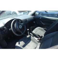 Pretensionneur de ceinture avant droit VOLKSWAGEN GOLF 4