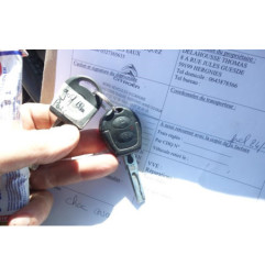 Pretensionneur de ceinture avant droit VOLKSWAGEN GOLF 4