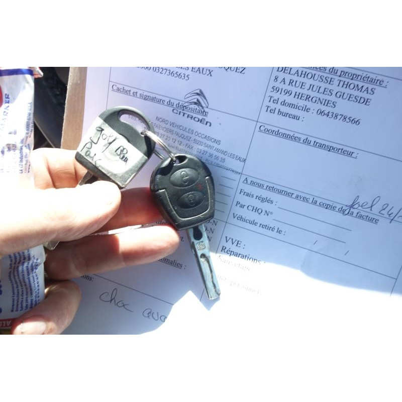 Pretensionneur de ceinture avant droit VOLKSWAGEN GOLF 4 Photo n°12