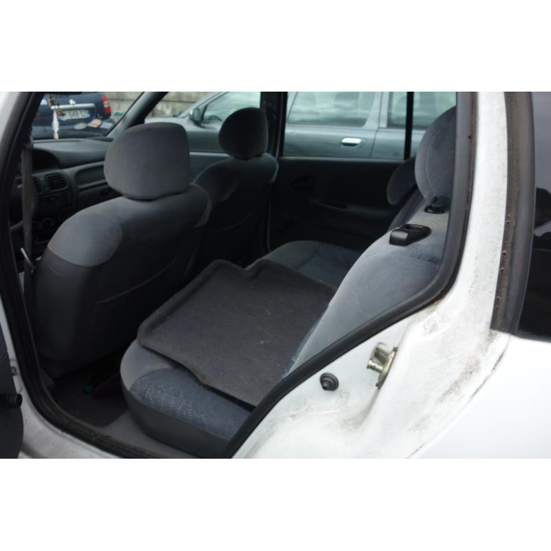 Boitier de prechauffage RENAULT MEGANE 1 Photo n°7