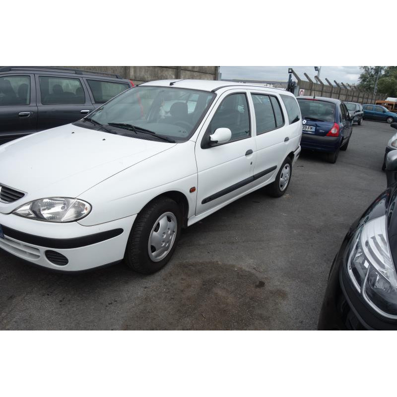 Boitier de prechauffage RENAULT MEGANE 1 Photo n°13