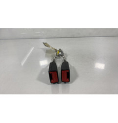 Attache ceinture arriere gauche SKODA FABIA 2 Photo n°1