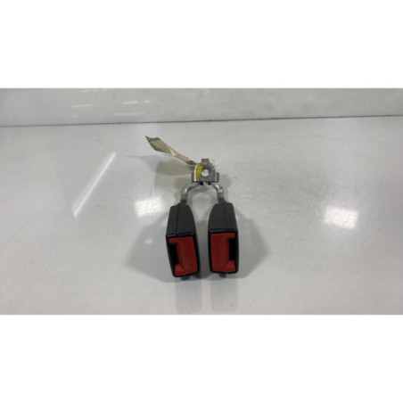 Attache ceinture arriere gauche SKODA FABIA 2 Photo n°1
