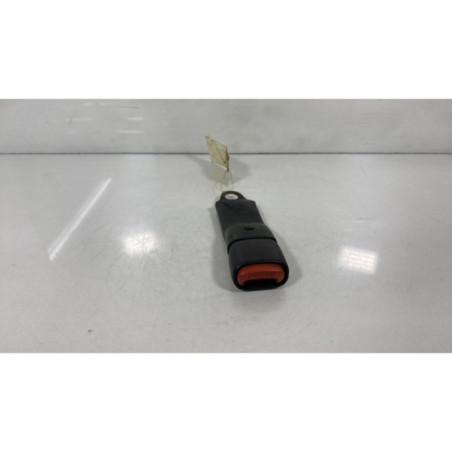 Attache ceinture arriere droit CHRYSLER VOYAGER 3 Photo n°1