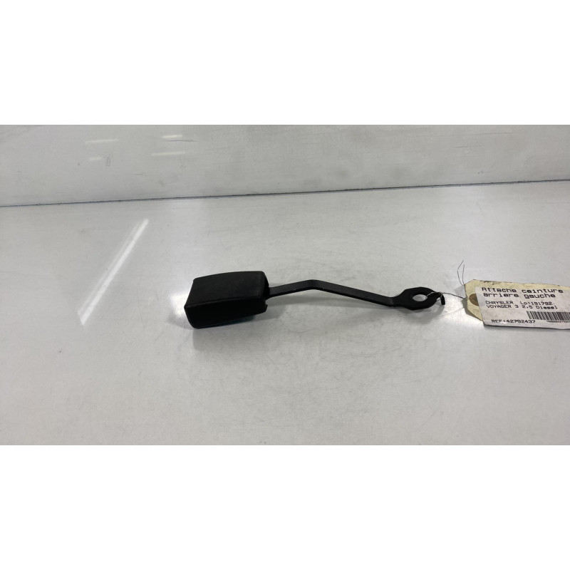 Attache ceinture arriere gauche CHRYSLER VOYAGER 3 Photo n°2