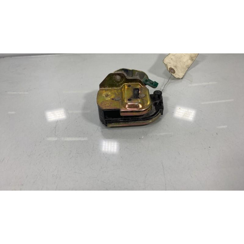 Serrure arriere droit CHRYSLER VOYAGER 3 Photo n°2