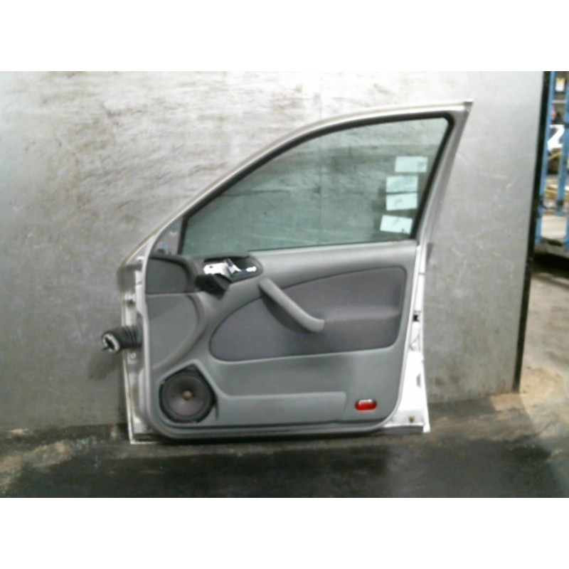 Porte avant droit SKODA OCTAVIA 1 Photo n°1