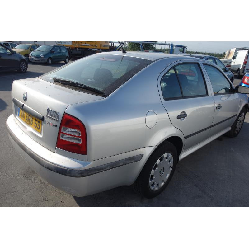 Porte avant droit SKODA OCTAVIA 1 Photo n°6