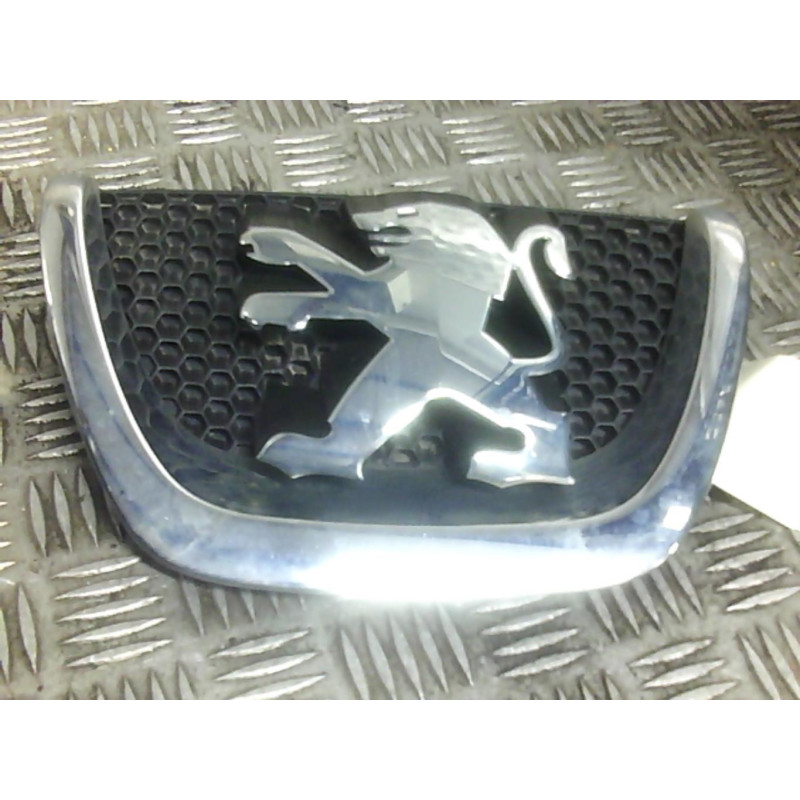 Calandre PEUGEOT 206+ Photo n°2