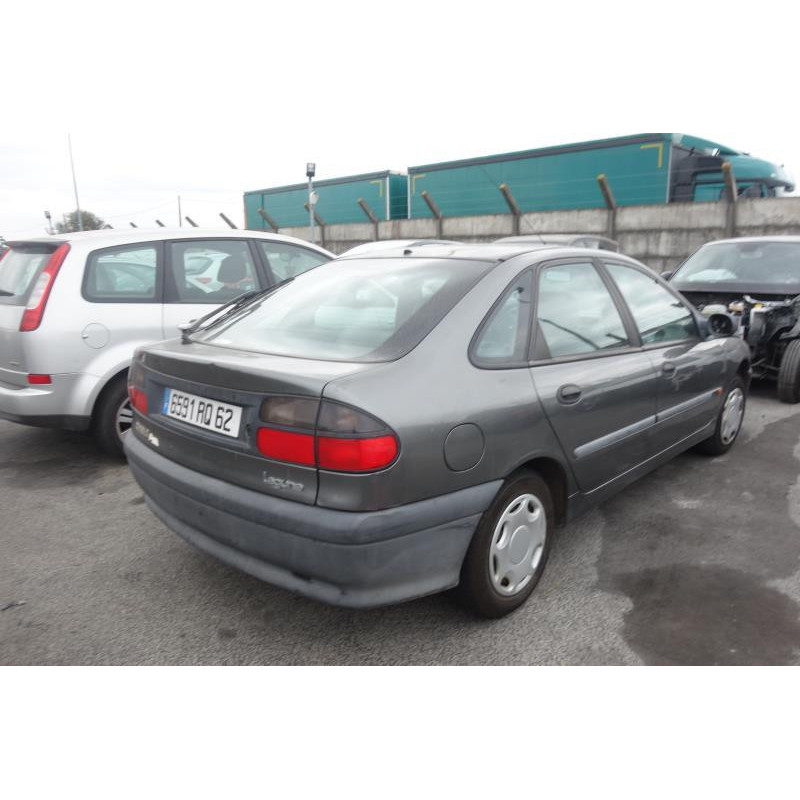 Pretensionneur de ceinture avant droit RENAULT LAGUNA 1 Photo n°9