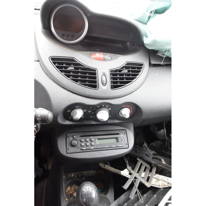 Trappe d'essence RENAULT TWINGO 2 Photo n°9