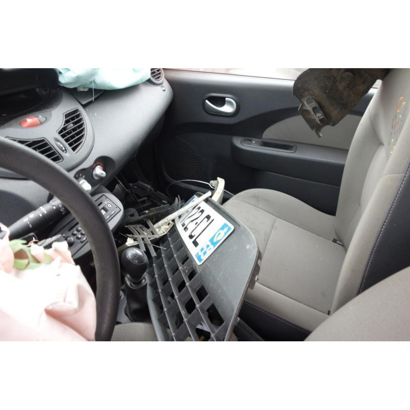 Trappe d'essence RENAULT TWINGO 2 Photo n°11