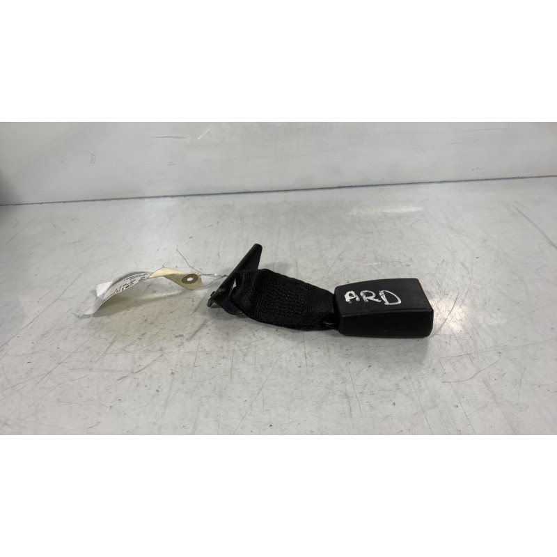Attache ceinture arriere droit FIAT BRAVO 2 Photo n°2