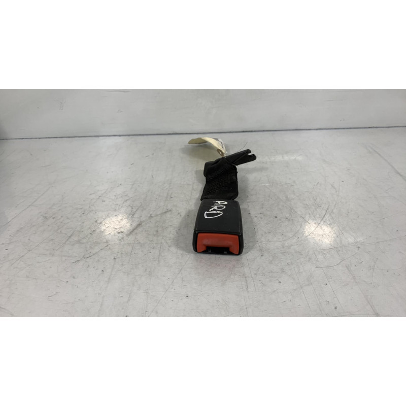 Attache ceinture arriere droit FIAT BRAVO 2 Photo n°3