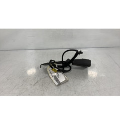 Attache ceinture avant droit FIAT BRAVO 2