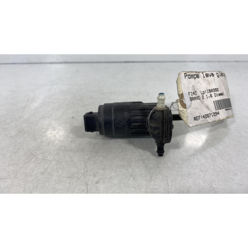 Pompe lave glace avant FIAT BRAVO 2 Photo n°2