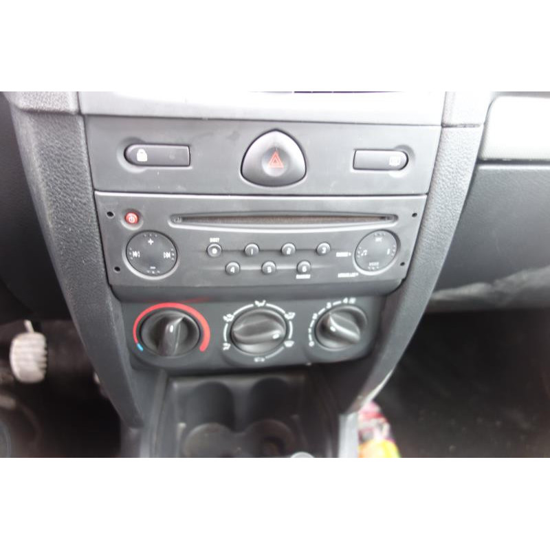 Volant RENAULT CLIO 2 CAMPUS Photo n°7