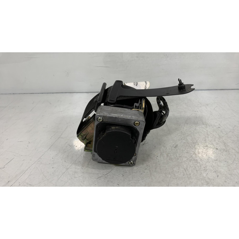 Pretensionneur de ceinture arriere droit VOLKSWAGEN PASSAT 4 Photo n°1