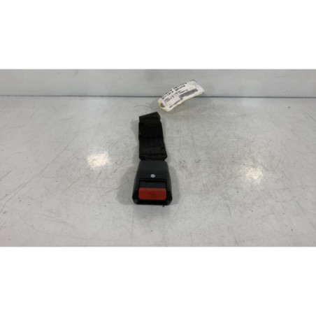 Attache ceinture arriere gauche FORD FIESTA 2 Photo n°1
