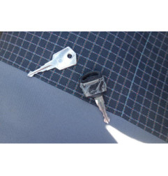 Serrure de coffre FORD FIESTA 2