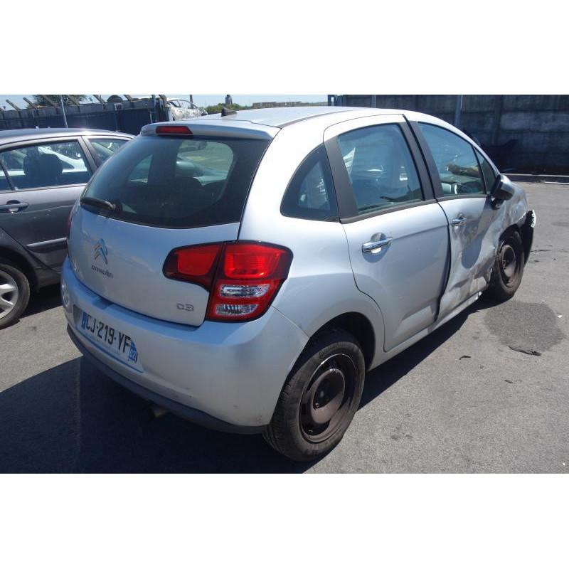 Attache ceinture avant gauche CITROEN C3 2 Photo n°8