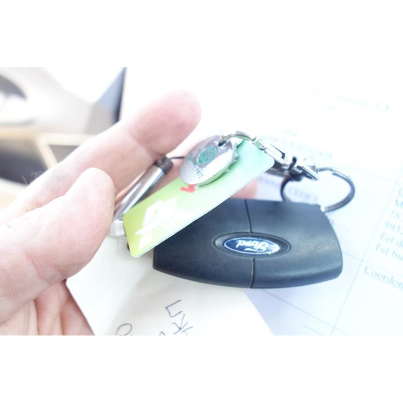 Trappe d'essence FORD MONDEO 3 Photo n°12