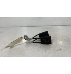 Attache ceinture arriere gauche SKODA FABIA 1