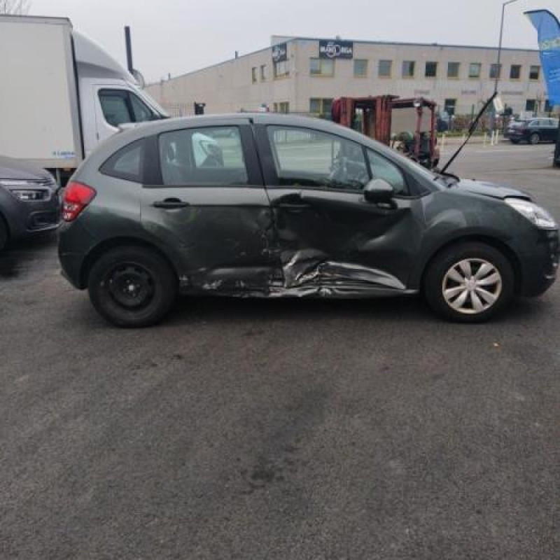 Feu arriere secondaire gauche (feux) CITROEN C3 2 Photo n°4