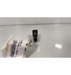 Bouton de warning AUDI A4 2