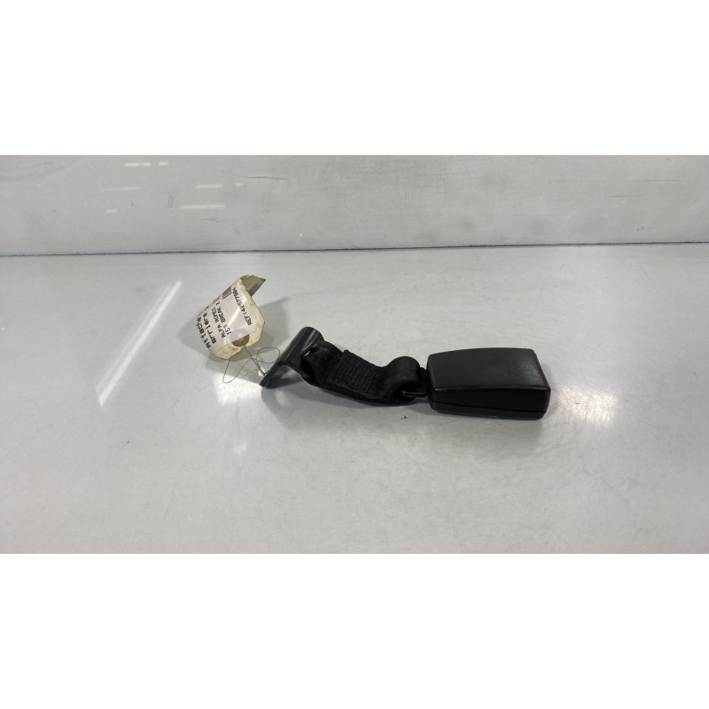 Attache ceinture arriere gauche ALFA ROMEO 159 Photo n°1