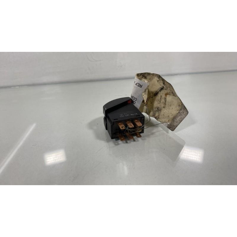 Bouton de warning OPEL CORSA B Photo n°1