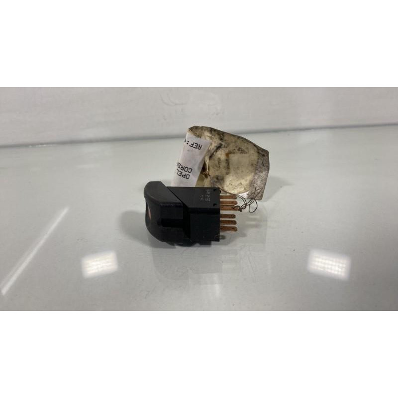 Bouton de warning OPEL CORSA B Photo n°3