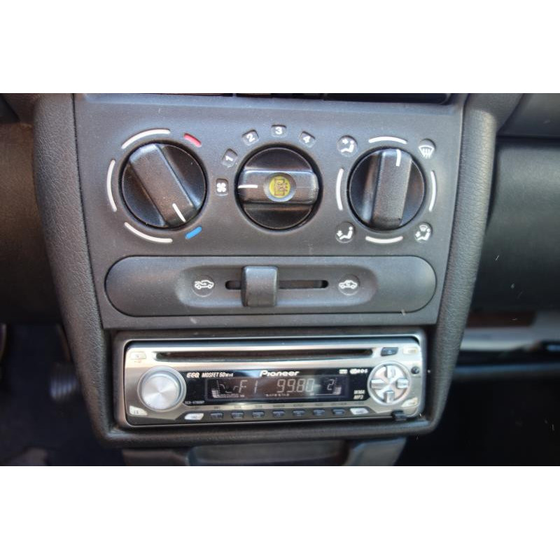 Bouton de warning OPEL CORSA B Photo n°9